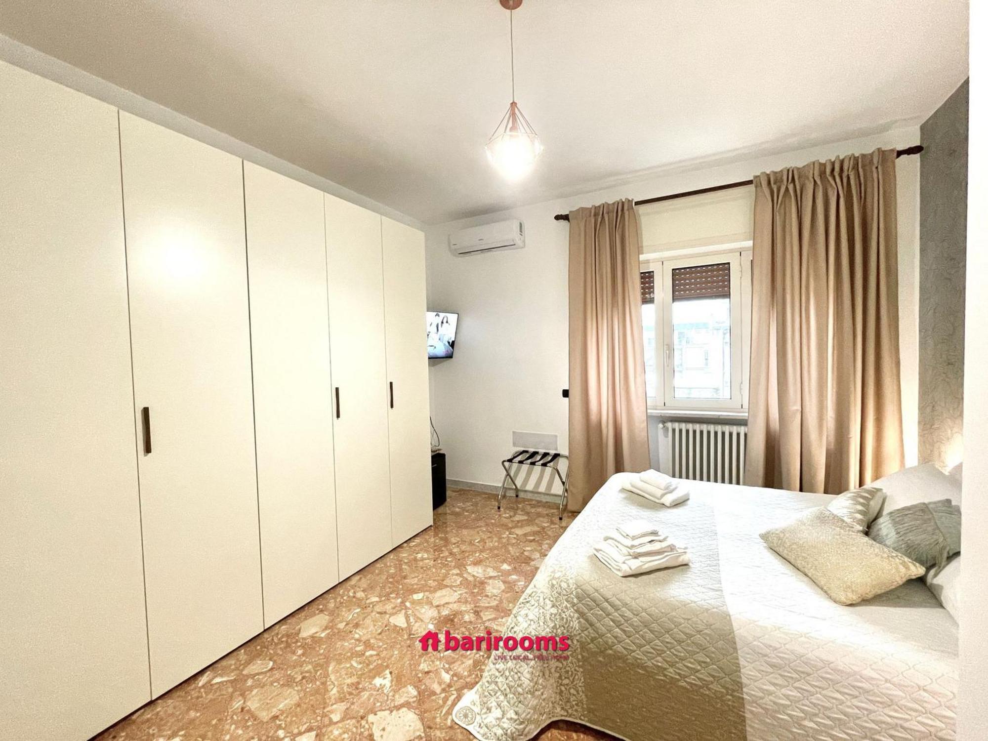 Barirooms Piccinni Exterior photo